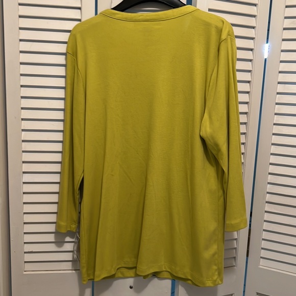 Chartreuse knit Blouse. Karen Scott Large. NWT. 60% Cotton 49% Polyester. - Picture 5 of 6